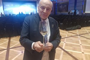 Franco Malerba, primo italiano nello spazio: L’astronauta del futuro? Agronomo e coltivatore Franco Malerba, primo italiano nello spazio: L’astronauta del futuro? Agronomo e coltivatore