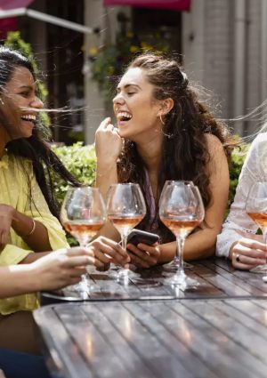 Import di vino, l&rsquo;Italia &egrave; n. 1 in volume e seconda in valore in Canada. Crollano gli Usa