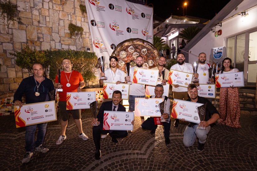 I migliori nelle “Olimpiadi della Vera Pizza Napoletana” 2022