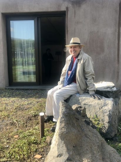 Il Maestro della Fotografia Vittorio Storaro tra le vigne di Cusumano in Sicilia