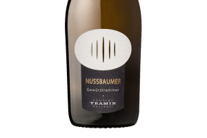 Kellerei Tramin, Doc Alto Adige Gewürztraminer Nussbaumer 2019