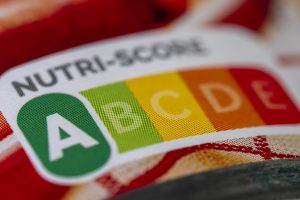Nutriscore resta informazione scorretta anche con i nuovi punteggi, secondo lo studio della Ong Safe