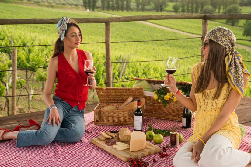 “Picnic in Vigna” tra i filari di Sagrantino di Caprai a Montefalco nella “Giornata Mondiale del picnic”