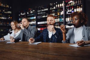 Vino e lavoro, a settembre riparte la formazione per appassionati e professionisti, con WineJob