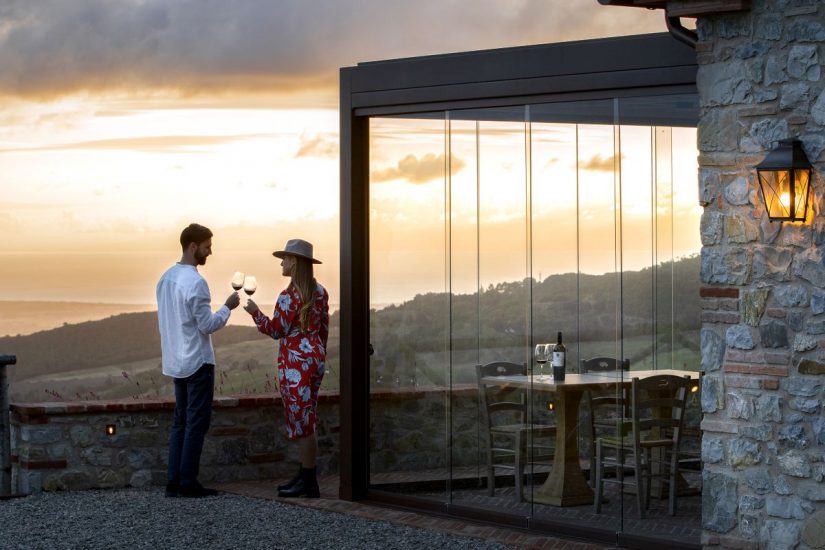 Tanti i “tramonti in cantina” (ph: Tenuta Prima Pietra)