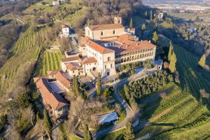 Vino, territorio, spiritualità e condivisione: il Convento dell’Annunciata, in Franciacorta