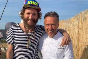 Cibo e musica non hanno confini: Giancarlo Perbellini nell’“ultima chiamata” del “Jova Beach Party”