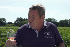 A Bolgheri, terra di grandi rossi, nasce il primo spumante metodo classico del territorio