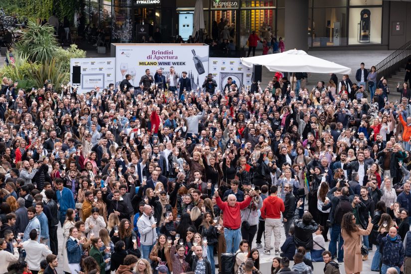 Il brindisi inaugurale della Milano Wine Week 2022 firmato dal Prosecco Doc