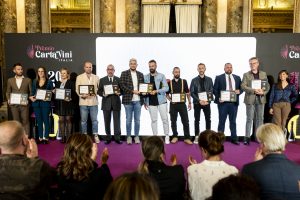 I migliori sommelier, enoteche, distributori, retailer e carte dei vini d’Italia