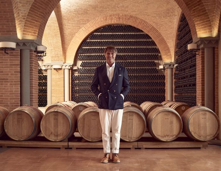 Brunello Cucinelli nella sua cantina a Solomeo