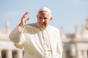 Il viaggio di Papa Francesco alle “origini” italiane della sua famiglia tra i vigneti del Monferrato