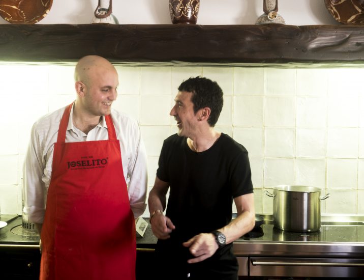 Eneko Axta (Azurmendi) interpreta il “jamon” per JoselitoLab