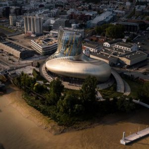 &ldquo;Il vino ha un futuro senza cultura?&rdquo;: la Cit&eacute; du Vin festeggia 10 anni e 3,5 milioni di visitatori