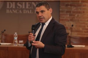 Maurizio Bai: le imprese del vino italiano sono resilienti, ma devono lavorare sul prezzo unitario Maurizio Bai: le imprese del vino italiano sono resilienti, ma devono lavorare sul prezzo unitario
