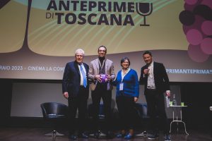 Il vino di Toscana e la forza del suo brand, tra mercato italiano, export ed enoturismo