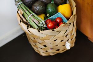 Frutta e verdura bio entrano nell’elenco dei prodotti che compongono il paniere Istat 2023 Frutta e verdura bio entrano nell’elenco dei prodotti che compongono il paniere Istat 2023