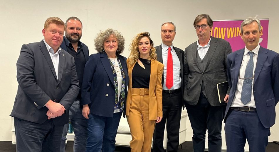 Il dibattito su vino, salute, promozione e comunicazione di scena alla Slow Wine Fair