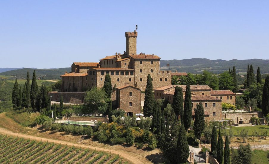 Il Castello di Poggio alle Mura, nucleo storico di Banfi a Montalcino
