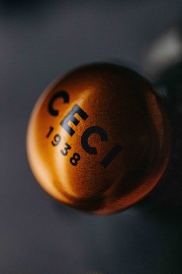 La bottiglia-lavagna del “Lambrusco To You” by Ceci 1938