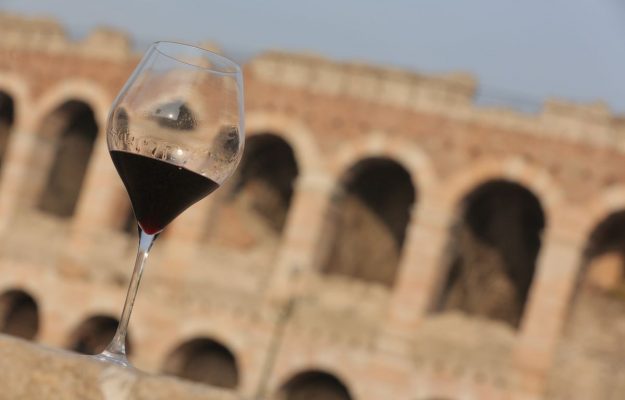 AMARONE DELLA VALPOLICELLA, CITTÀ INTERNAZIONALE DELLA VITE E DEL VINO, OIV, PROSECCO, REGIONE VENETO, VALPOLICELLA, VENETO, VERONA, VIGNETO URBANO, VINITALY, Italia