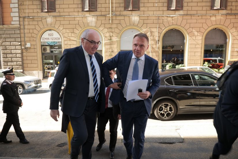 Il Ministro dell’Agricoltura e della Sovranità Alimentare Francesco Lollobrigida con il presidente di Confcooperative Maurizio Gardini