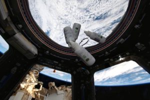 Resiste ai raggi cosmici, l&rsquo;olio extravergine pu&ograve; entrare ufficialmente nella dieta degli astronauti