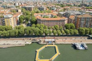 In Milan, it is possible to walk on the water of the Darsena on recycled cork Amorin Cork Italia