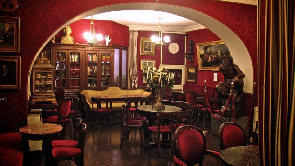 Il Caffè Greco, storico caffè letterario di Roma
