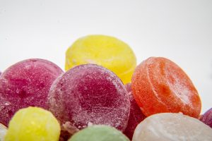 Dai Baby Boomers alla Gen Z, per 4 italiani su 10 le caramelle sono una &ldquo;chiave&rdquo; per i ricordi