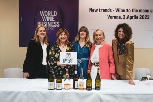 I nuovi “wine trend” nel calice? Vini più “leggeri” e sostenibili, e attenzione all’ambiente
