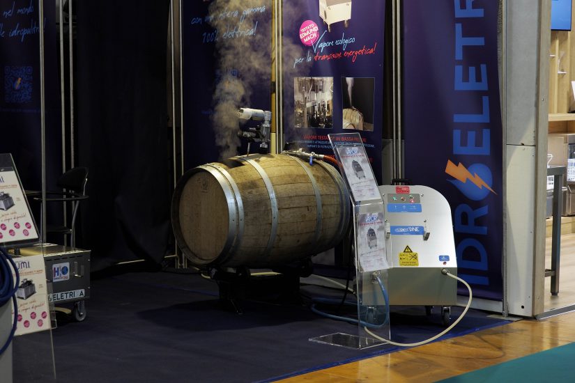 Vinitaly 2023, nelle foto WineNews ed Ennevi by Veronafiere