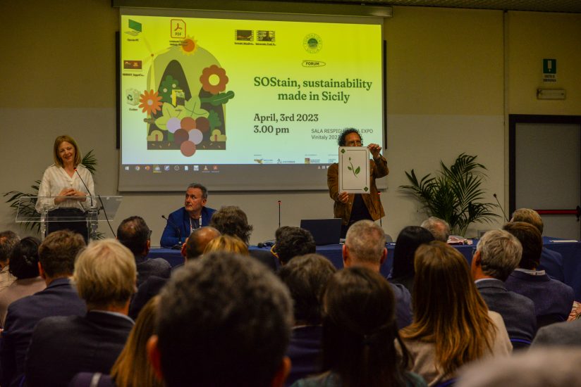 Fondazione SOStain Sicilia, Vinitaly 2023: Lucrezia Lamastra, presidente del Comitato Scientifico della Fondazione SOStain Sicilia, con Federico Quaranta, conduttore televisivo