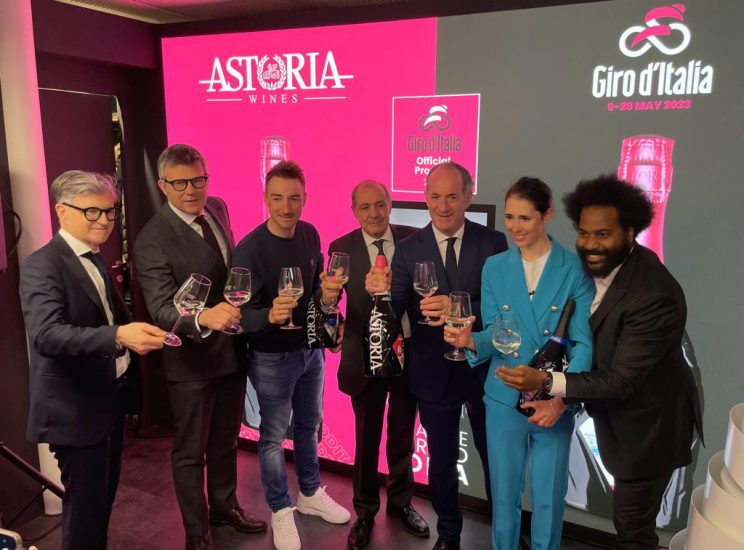 Astoria brinda al giro d’Italia