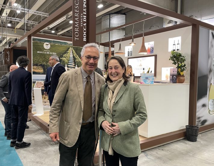 Luigi Moio, presidente Oiv, e Albiera Antinori, vertice di Antinori