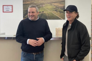 Eccellenze del made in Italy: il CT della Nazionale Roberto Mancini in visita alla cantina Caprai