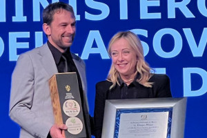 I giovani studenti degli Istituti Agrari d’Italia premiati a “Vinitaly” dal Premier Giorgia Meloni