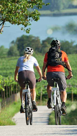 C&rsquo;&egrave; anche la Toscana tra i 9 migliori territori del vino al mondo per il cicloturismo