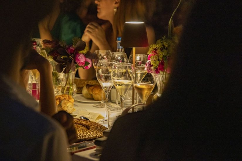 “Magia in Franciacorta” con Neri Marcorè e Camilla Baresani