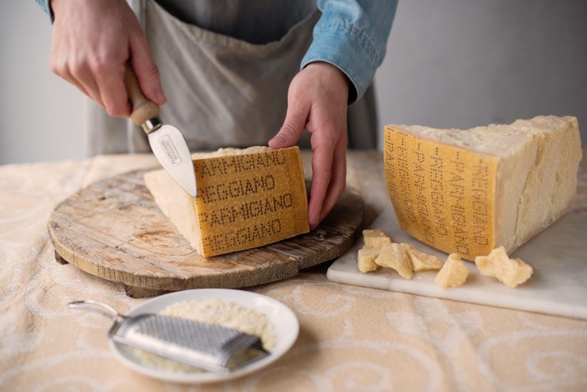 Il più importante Prodotto Dop di Montagna italiano si racconta nella storica “Fiera del Parmigiano Reggiano” a Casina nell’Appennino reggiano