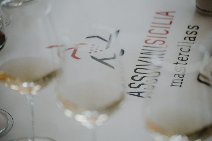 Sicilia en Primeur 2023 - Calici in assaggio a Isola Bella di Taormina