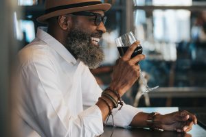 I flavonoidi del vino (e di peperoni, mirtilli e tè) possono ridurre il rischio di mortalità precoce