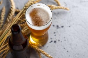 Birra, nel nostro Paese crescono del 20% le attività artigianali “dal campo alla tavola” Birra, nel nostro Paese crescono del 20% le attività artigianali “dal campo alla tavola”
