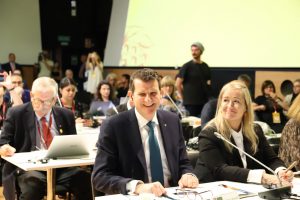 Organizzazione Internazionale della Vite e del Vino, John Barker (Nuova Zelanda) è il nuovo dg Organizzazione Internazionale della Vite e del Vino, John Barker (Nuova Zelanda) è il nuovo dg