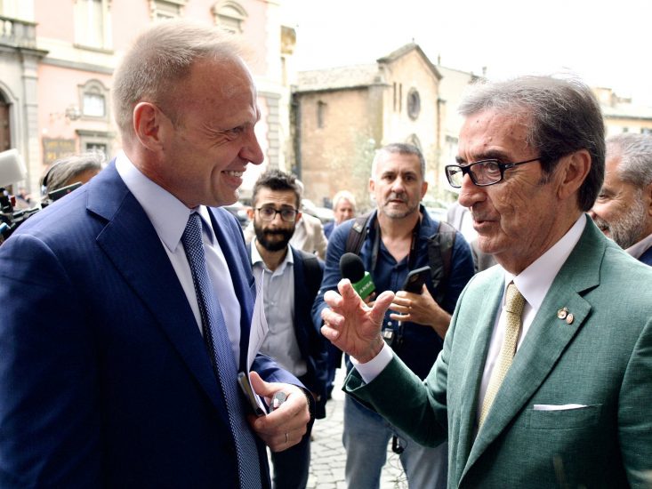 Il Ministro Francesco Lollobrigida con il presidente degli Enologi Riccardo Cotarella