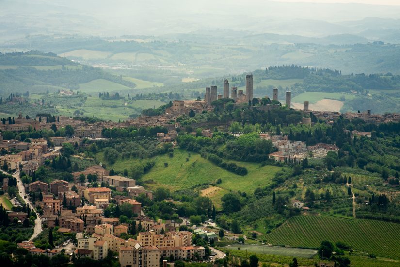 La bellezza di San Gimignano e la sua Vernaccia, “Regina Ribelle”