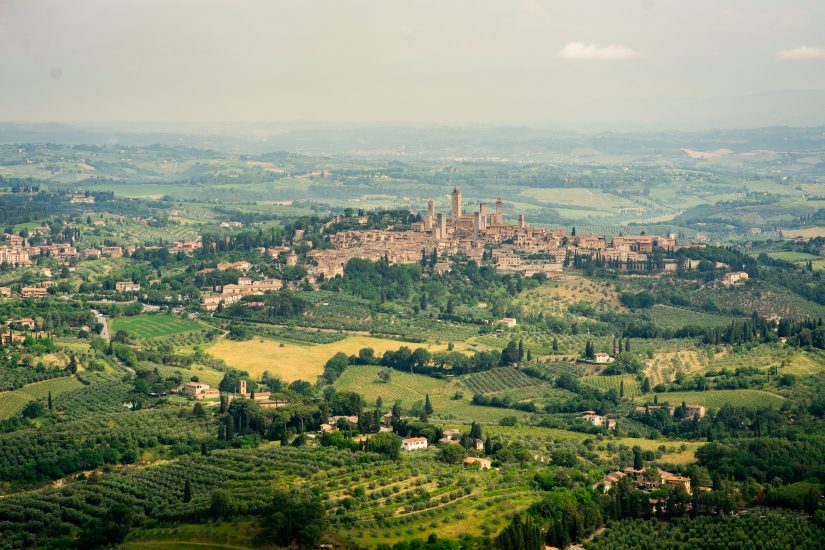 La bellezza di San Gimignano e la sua Vernaccia, “Regina Ribelle”