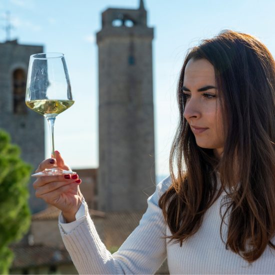 La bellezza di San Gimignano e la sua Vernaccia, “Regina Ribelle”