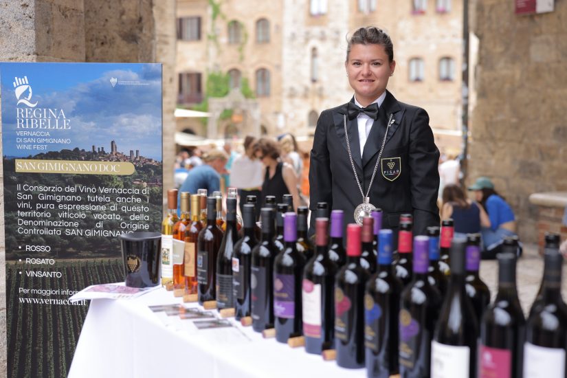 binary coVernaccia di San Gimignano, la “Regina Ribelle” in “festa”mment