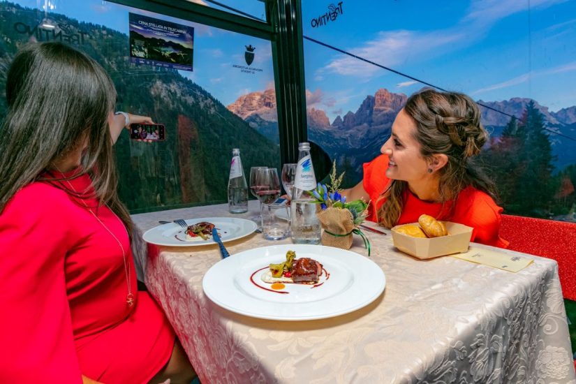 Cena stellata in telecabina a Madonna di Campiglio 